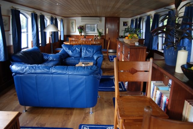 Magna Carta Luxury Canal Barge Cruises - Salon Magna Carta Luxury Canal Barge Cruises - Salon